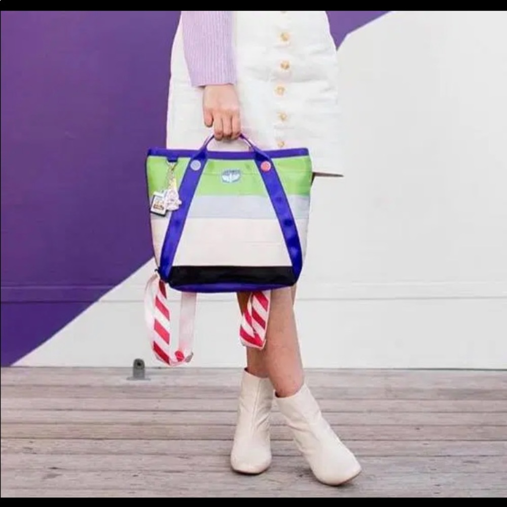 Harveys Seatbelt Buzz Lightyear Streamline Backpack-Likenew